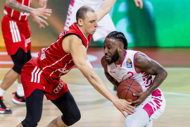 作为中场屏 作为中场屏