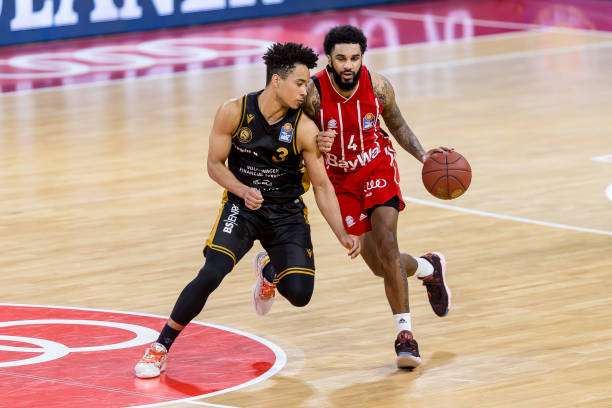 他凭借精准 他凭借精准