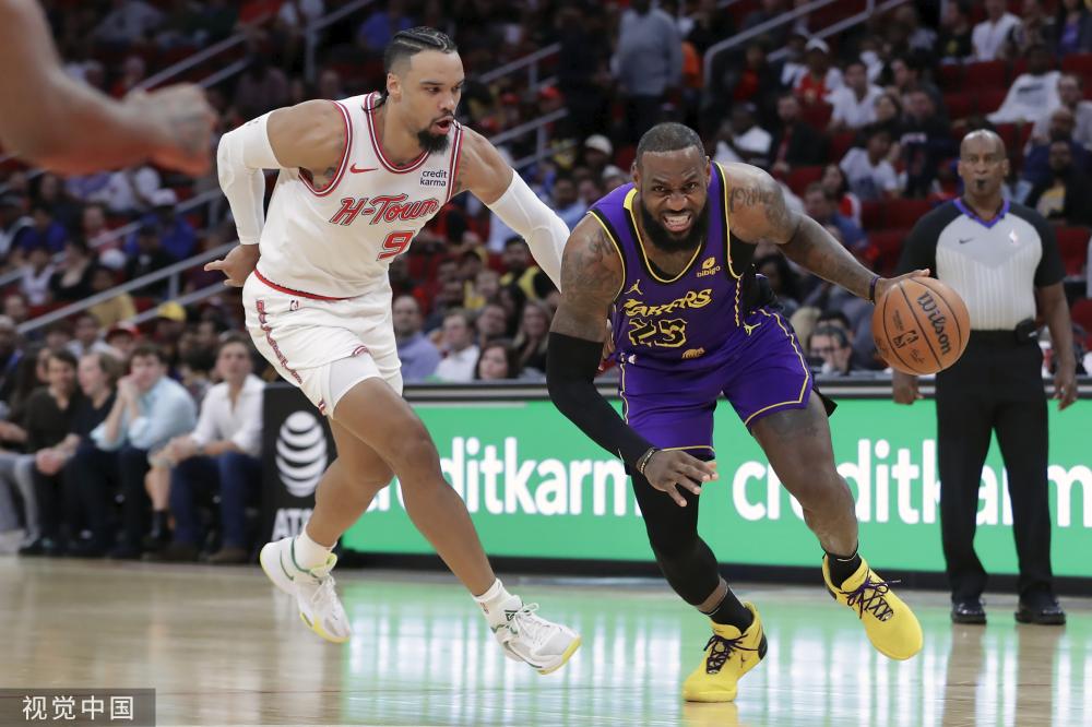 的中场在比 的中场在比